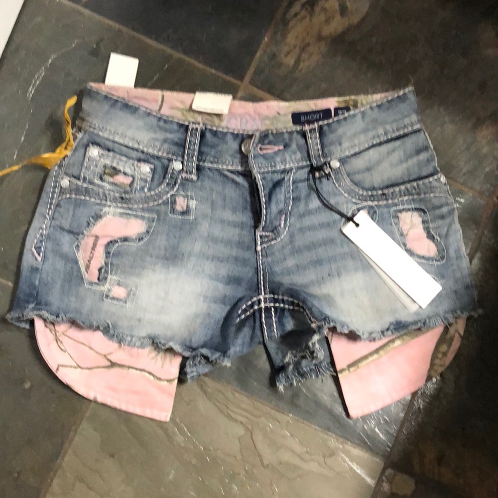 Grace in LA pink camo shorts NWT